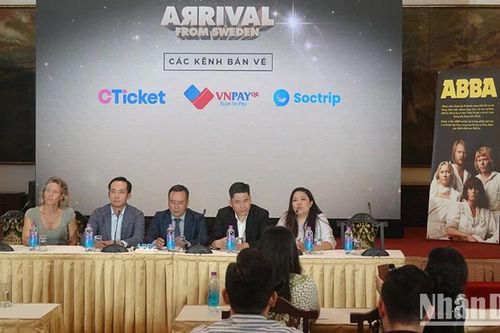 Nhóm nhạc ARRIVAL mang âm nhạc ABBA đến Việt Nam