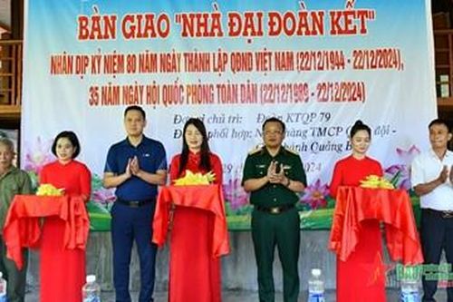 Đoàn Kinh tế-Quốc phòng 79, Binh đoàn 15: Trao tặng nhà 'Đại Đoàn kết' và 'Nhà đồng đội'
