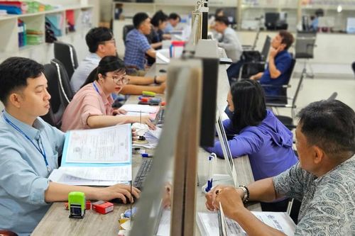 Quận 12: Thủ tục hành chính trực tuyến tăng cao sau 2 tháng áp dụng lệ phí 0 đồng