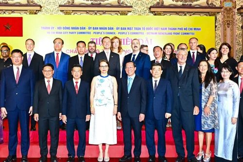 TPHCM tổ chức tiệc chiêu đãi chào mừng 79 năm Quốc khánh nước CHXHCN Việt Nam