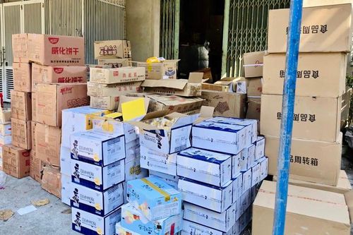 QLTT Đà Nẵng phát hiện hàng ngàn đơn vị bánh kẹo nhập lậu