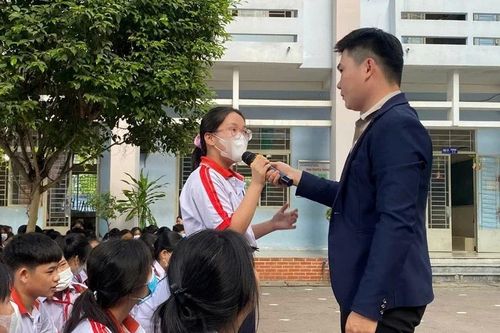 Cần những thông điệp giá trị, nhân văn từ ngày khai trường...