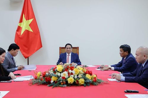 Thủ tướng Phạm Minh Chính điện đàm với Thủ tướng Thái Lan Paetongtarn Shinawatra