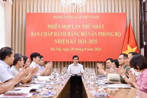 Đảng bộ Văn phòng Bộ tổ chức phiên họp lần thứ nhất