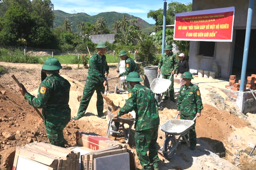 Lan tỏa mô hình 'Mỗi tuần giúp đỡ một hộ nghèo'
