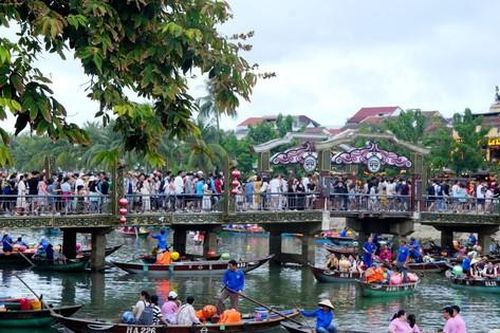 Không để xảy ra chèo kéo, ép giá du khách dịp 2/9