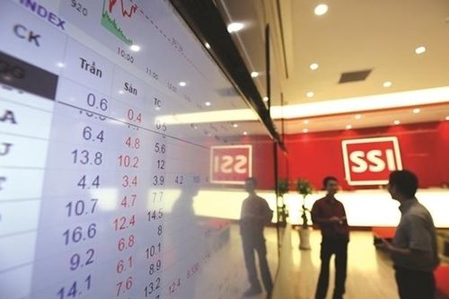 SSI sắp phát hành 453 triệu cổ phiếu, 'giành' lại ngôi vương vốn điều lệ