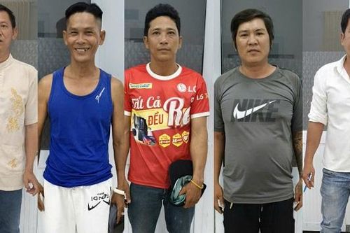 Bắt tạm giam 5 đối tượng lừa bán đá thiên thạch chiếm đoạt 2 tỷ đồng