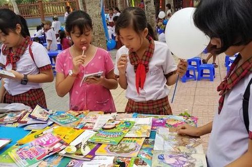 Trẻ em Chơ Ro gắn bó với nhà văn hóa dân tộc