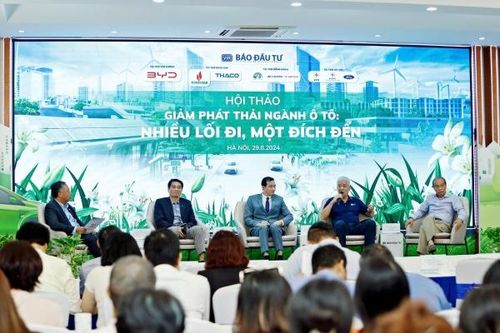 Làm gì để mục tiêu xanh hóa ngành ô tô 'cán đích'?