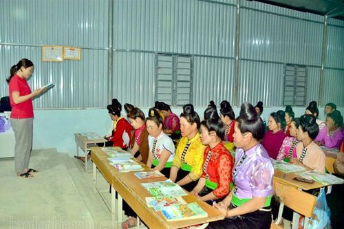 Thắp sáng tri thức trong đêm