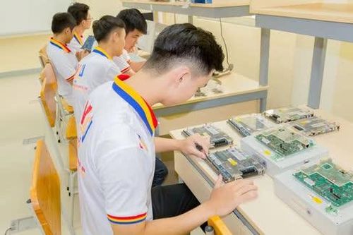 Dấu gạch nối cho nguồn nhân lực