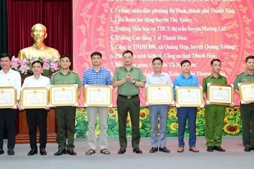 Nhân rộng các 'mô hình' hiệu quả trong cơ quan, doanh nghiệp, nhà trường