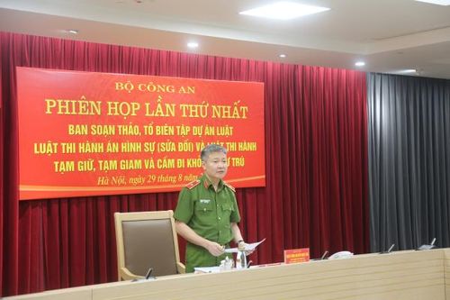 Hoàn thiện pháp luật trong công tác thi hành tạm giữ, tạm giam và thi hành án hình sự
