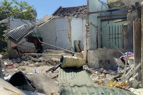 Hai vụ nổ lớn liên tiếp tại một căn nhà, 4 người thương vong