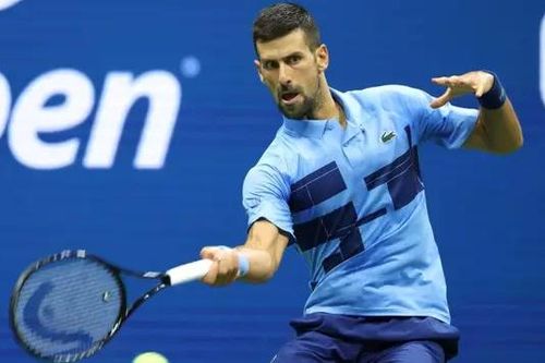 Djokovic đi tiếp sau khi Djere gặp chấn thương