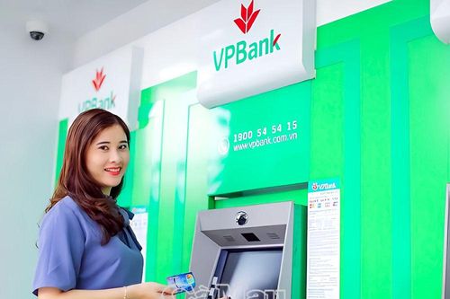 Bùng nổ xu hướng 'nhúng' dịch vụ ngân hàng