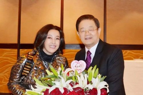 Sao Hoa ngữ 29/8: Lưu Hiểu Khánh ly hôn, 'Tôn Ngộ Không' bị bàn tán cát-xê