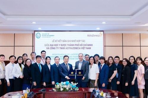 Thúc đẩy hợp tác nghiên cứu khoa học, đào tạo nhân lực y tế chất lượng cao