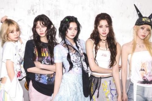 LE SSERAFIM tái xuất với 'Crazy': Nhịp beat bắt tai, 'an toàn' vì hát live nhàn hơn?
