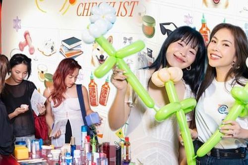 Livestream 'lên level' mới, có hẳn không gian trải nghiệm trước khi 'chốt đơn'