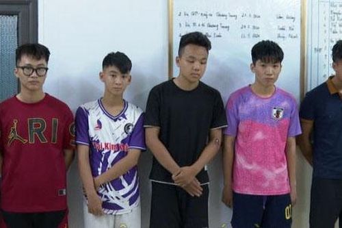 Nhóm đối tượng vác hung khí đi giải quyết mâu thuẫn