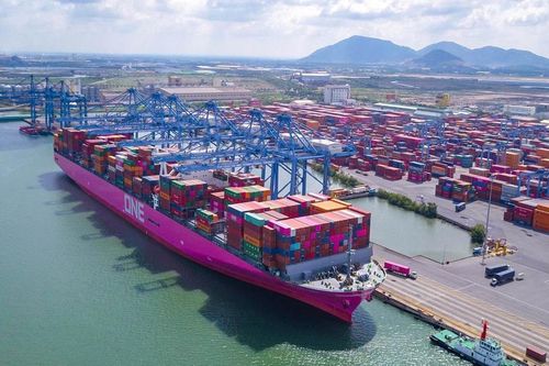 Thiếu hụt nhân lực ngành cảng biển