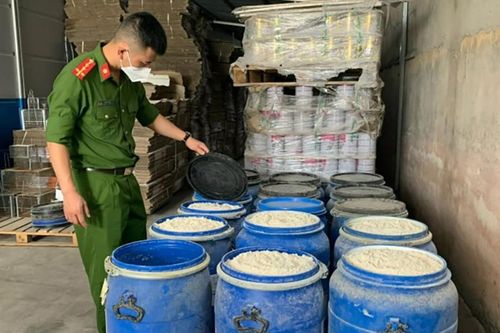 Tổng Giám đốc Công ty CP sữa Hà Lan bị bắt vì sản xuất hàng giả