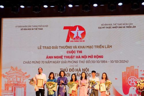 Khám phá Hà Nội qua góc nhìn nhiếp ảnh