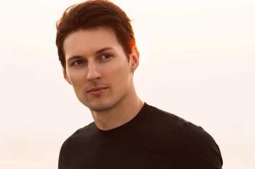 CEO Telegram bị bạn gái cũ tố bạo hành con cái