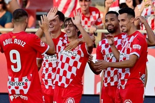 Girona FC chia đôi cảm xúc