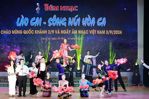 Đêm âm nhạc đa sắc màu 'Lào Cai - Sông núi hòa ca'