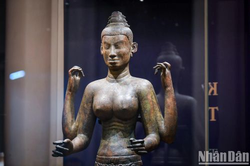 Chiêm ngưỡng tượng đồng Nữ thần Durga và những báu vật Champa