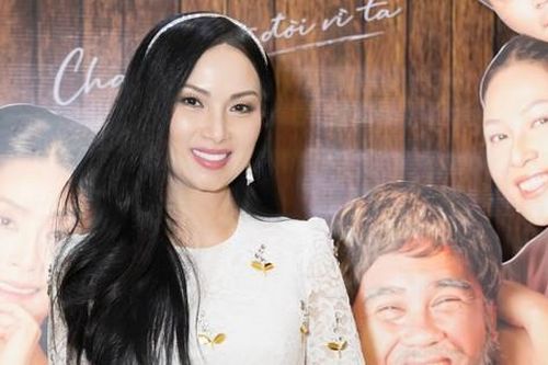 'Ca sĩ tỷ phú' Hà Phương kính nể sự chuyên nghiệp và tiết lộ điều này về 'MC quốc dân' Quyền Linh
