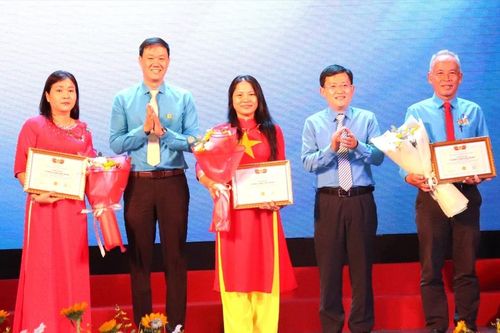 Nhiều hoạt động thiết thực chăm lo đoàn viên công đoàn khó khăn