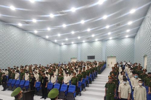 Tiền Giang: Dọa nổ gas tại trường tiểu học, hơn 100 bị cáo lãnh án tù
