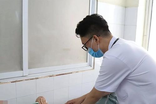 Mắc thể dị ứng hiếm gặp vì tự ý điều trị bệnh tại nhà