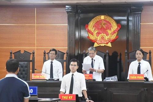 Người đàn ông chặn đường đánh nam sinh lớp 9 ở Quảng Ngãi bị phạt 2 năm tù giam