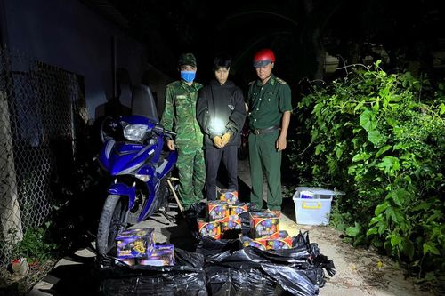 Đồn Biên phòng Thuận bắt giữ vụ vận chuyển số lượng lớn pháo nổ