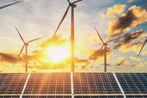 Trung Quốc đã đầu tư 676 tỷ USD vào quá trình chuyển đổi năng lượng năm 2023