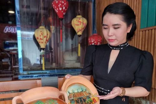 Cô gái 9x thổi hồn vào dòng gốm đỏ trăm năm Mang Thít