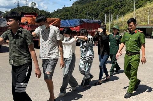 Công an Hà Tĩnh giải cứu thêm 13 nạn nhân ở Tam Giác Vàng
