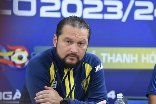 HLV Velizar Popov: 'Những trận siêu cúp luôn mang lại rất nhiều cảm hứng'