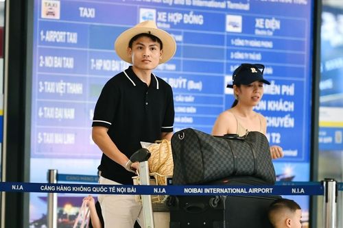 Vé máy bay dịp lễ 2/9: Có chặng hết nhẵn, chặng giá cao chót vót