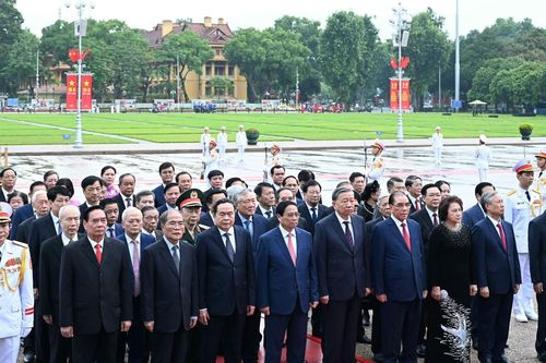 Lãnh đạo Đảng và Nhà nước viếng Chủ tịch Hồ Chí Minh nhân 79 năm Quốc khánh 2/9