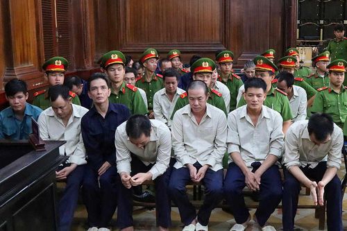 Cựu công an chiếm đoạt tiền của chủ băng khai thác cát lậu lĩnh án 9 năm tù
