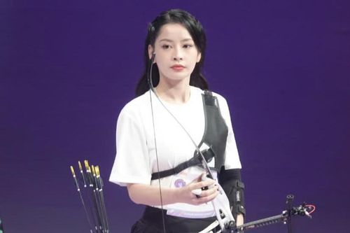 Chi Pu giành Huy chương Bạc môn bắn cung