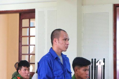 Chém người vì nghi ngờ có quan hệ bất chính với vợ mình