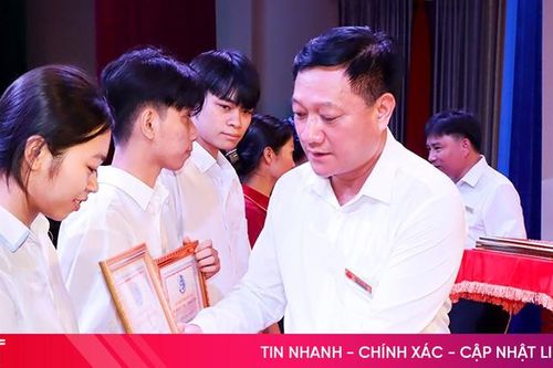 Đức Thọ thắp sáng ước mơ đến trường cho học sinh nghèo