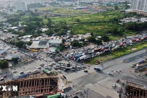 Hình ảnh ùn ứ tại cửa ngõ Thành phố Hồ Chí Minh trước kỳ nghỉ Lễ Quốc khánh 2/9